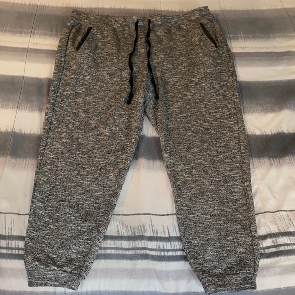 🛍 Forever 21 Joggers